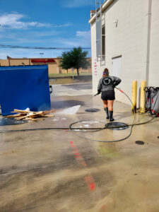 Dumpster area washing, San Antonio