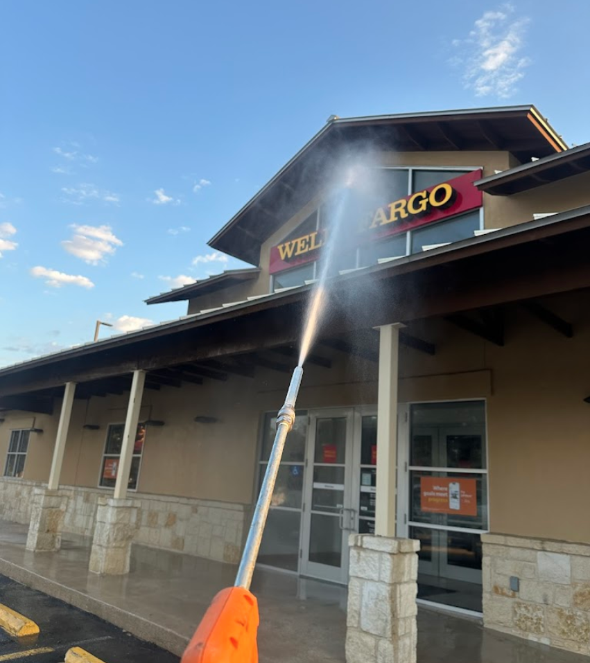 Wells Fargo Bank Exterior Wash